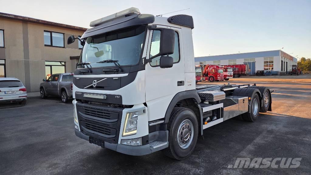 Volvo FM410 6x2*4 Camion cu carlig de ridicare