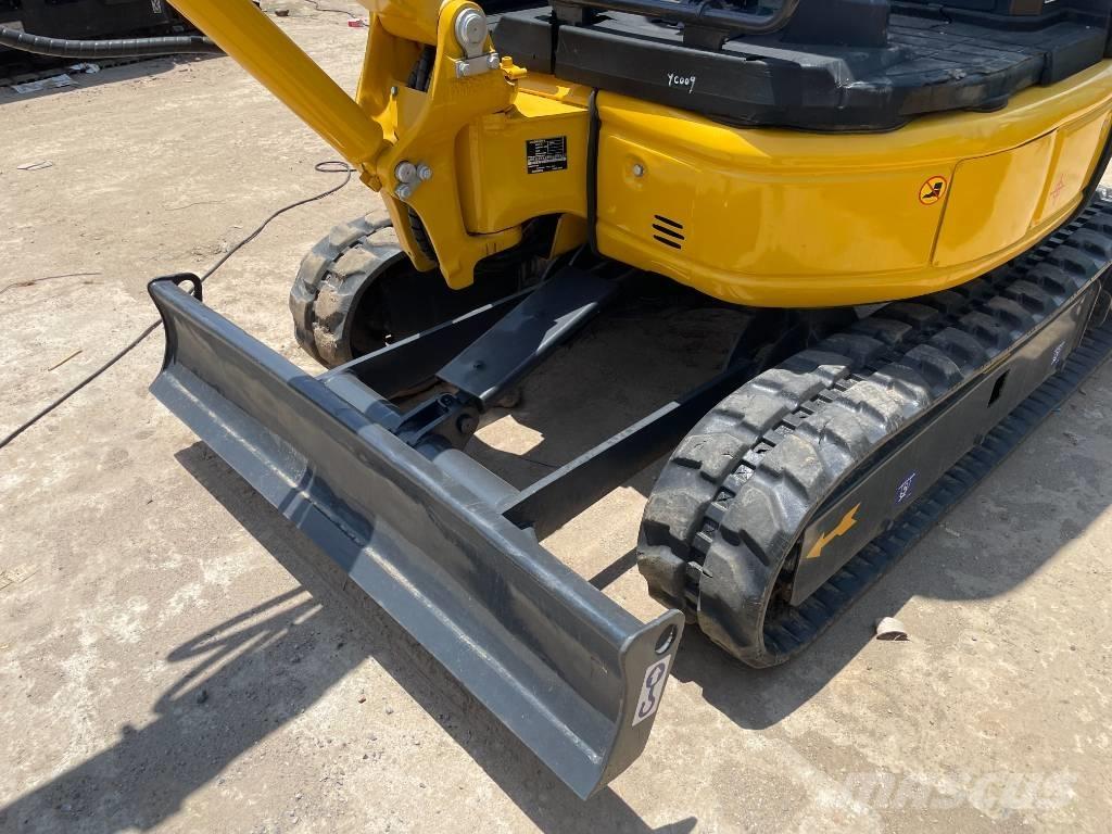 Komatsu PC 20 MR Mini excavatoare < 7t