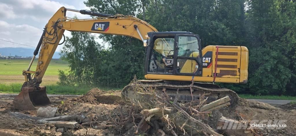 CAT 320 Excavatoare pe șenile
