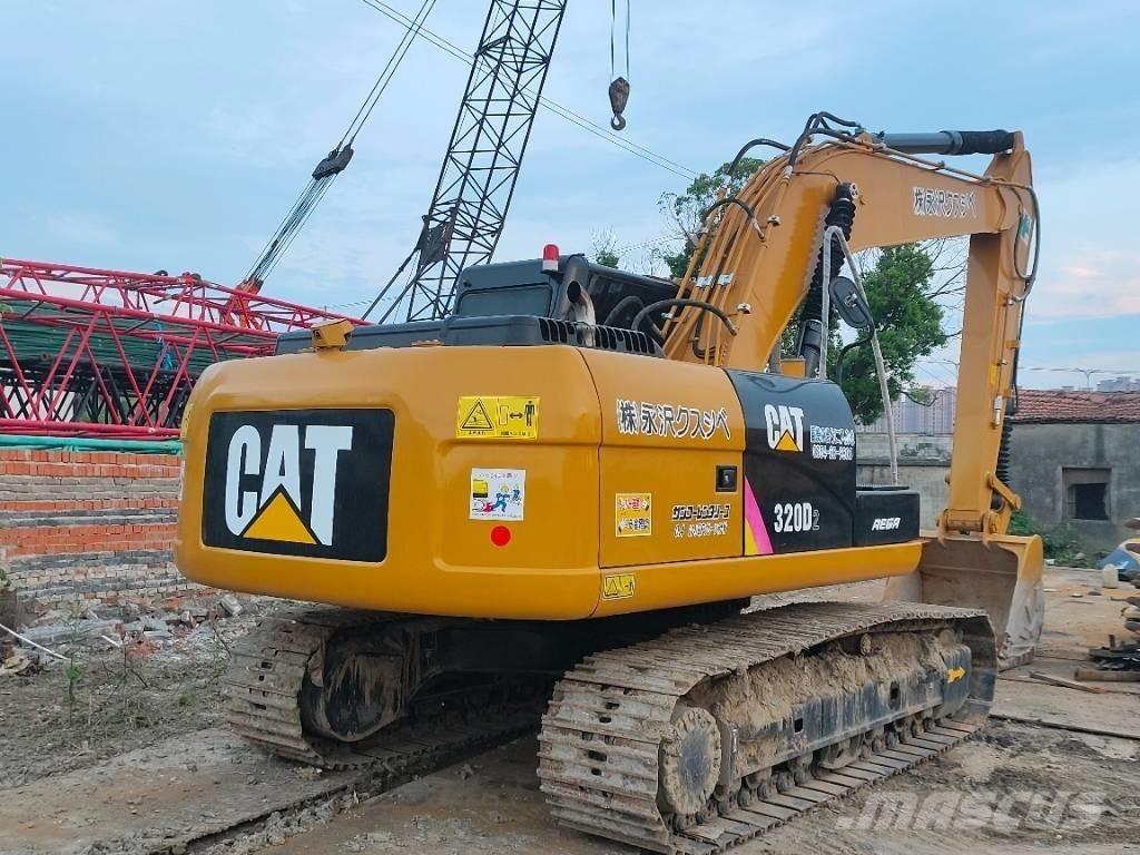 CAT 320D2 Excavatoare pe șenile
