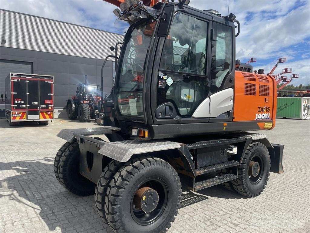 Hitachi ZX 140 W-6 Excavatoare cu roti