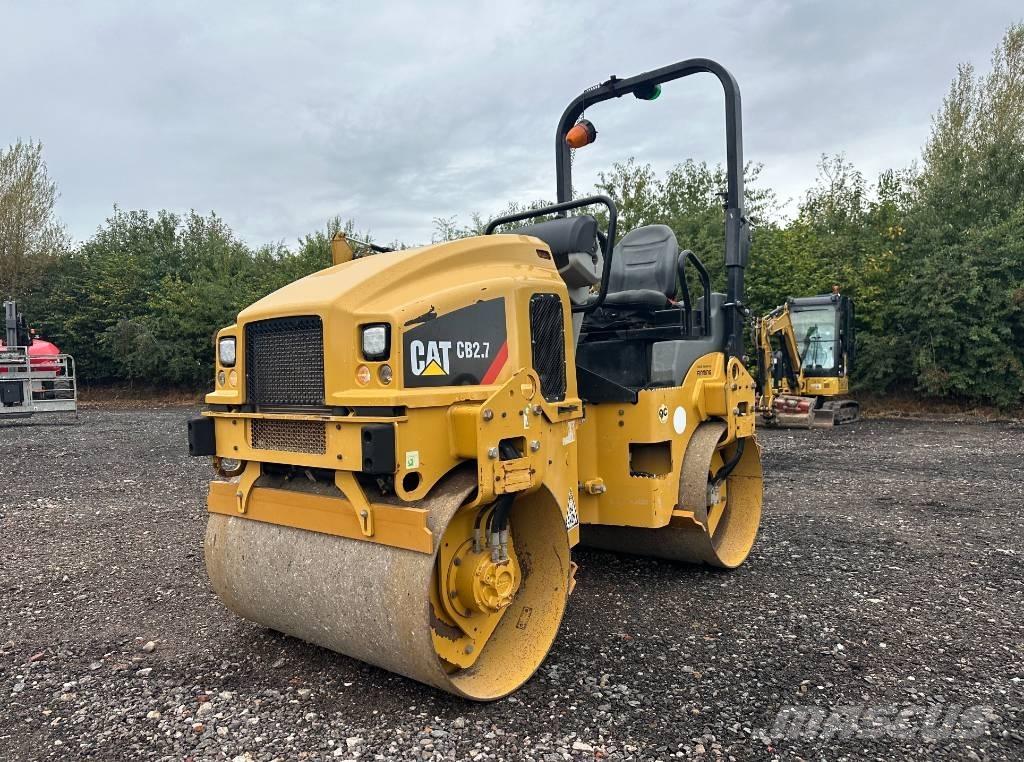 CAT CB 2.7 Cilindri compactori dubli