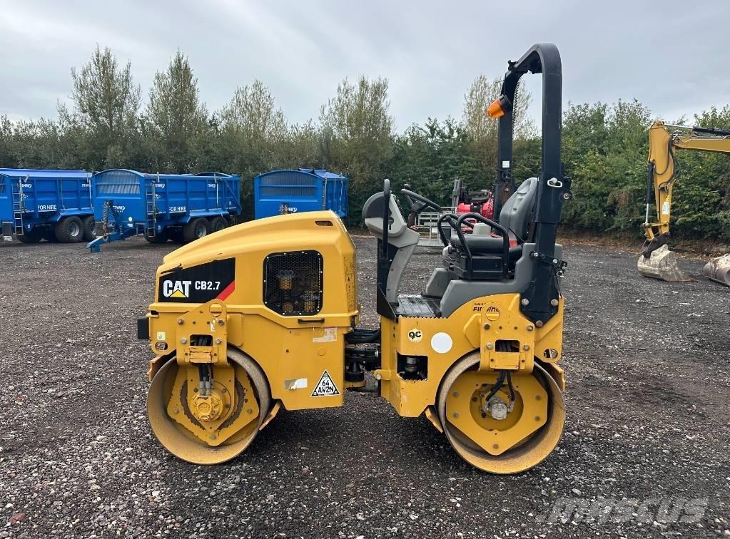 CAT CB 2.7 Cilindri compactori dubli