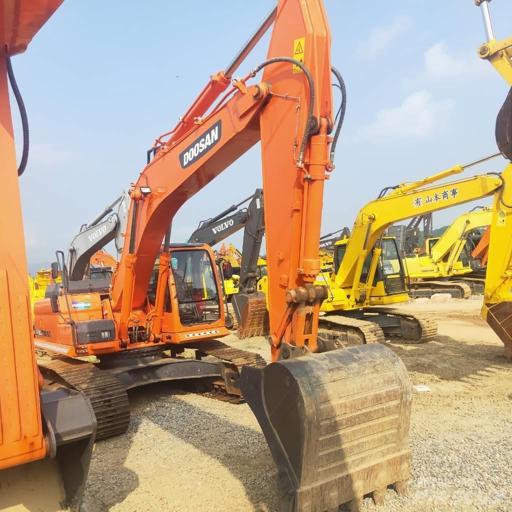 Doosan DX260LC Excavatoare pe șenile
