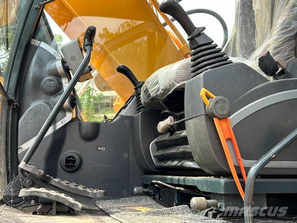 Hyundai 220-9S Excavatoare pe șenile
