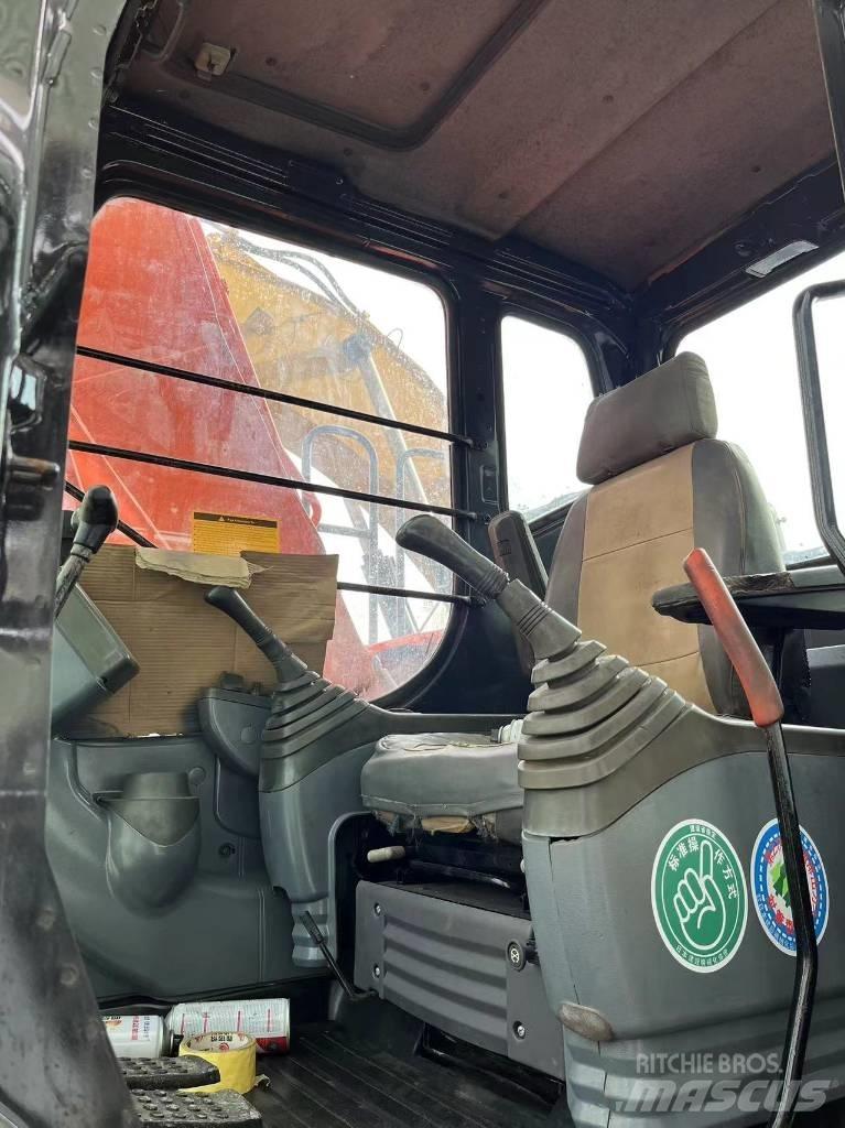 Hitachi ZX 120 Excavatoare pe șenile
