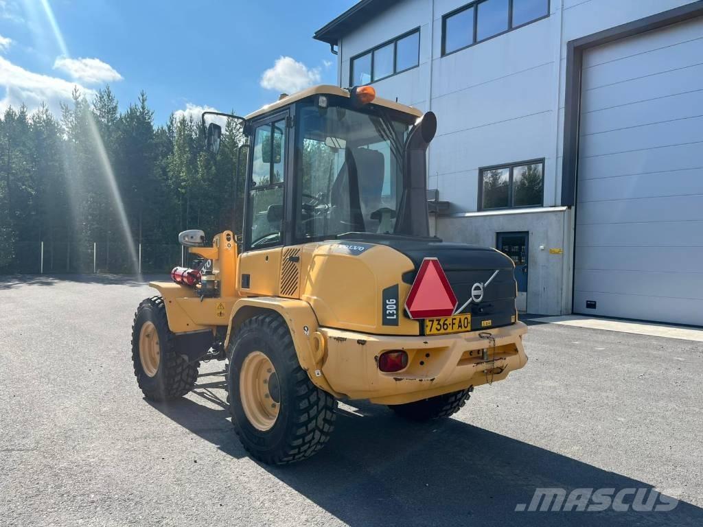Volvo L 30 G Incarcator pe pneuri