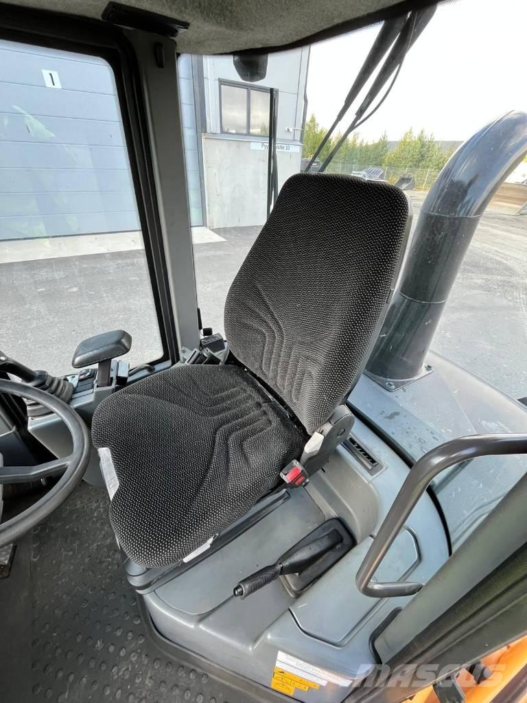 Volvo L 30 G Incarcator pe pneuri