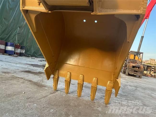CAT 320 B Excavatoare pe șenile
