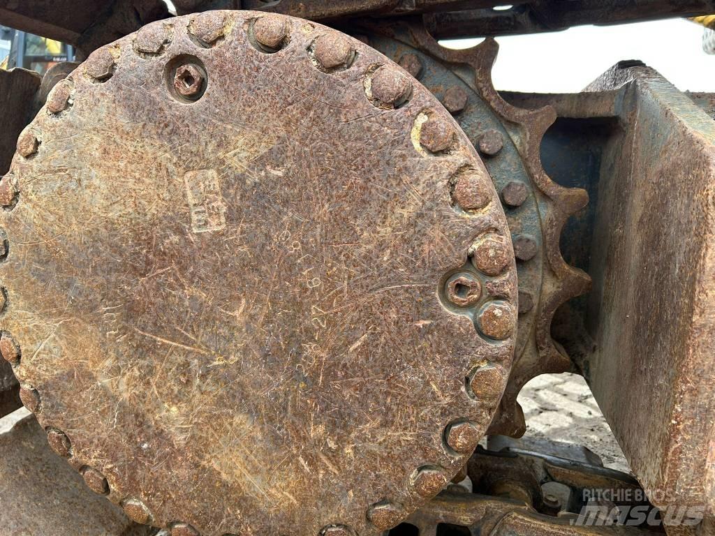 Komatsu PC 450 LC-6 Excavatoare pe șenile
