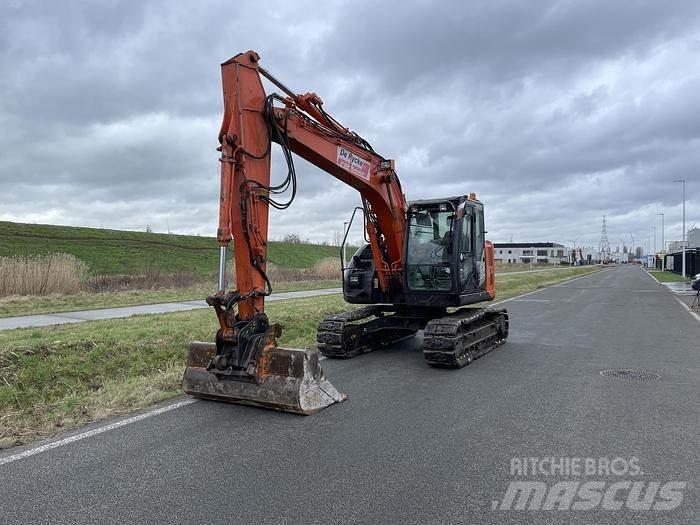 Hitachi ZX135US-5B Excavatoare pe șenile
