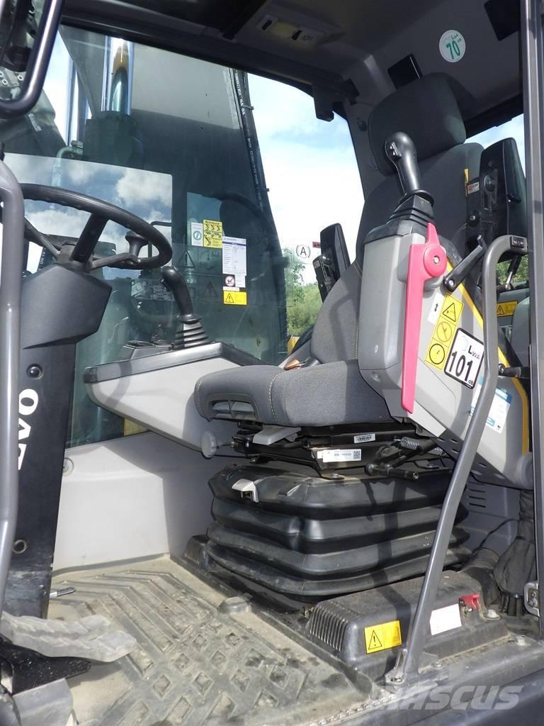 Volvo EW 220 E Excavatoare cu roti