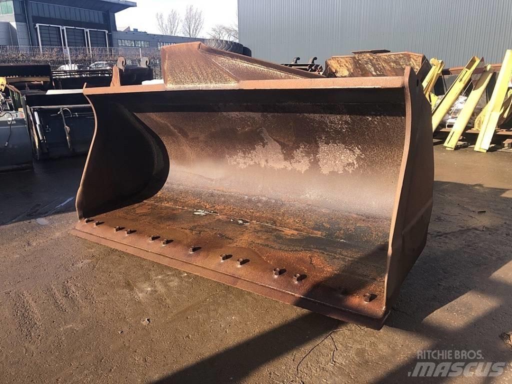 Volvo L60/70 Pistoane
