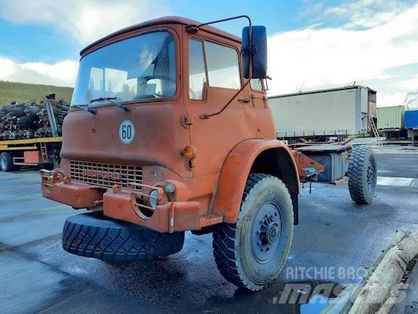 Bedford MJP2 4X4 Camion cabina sasiu