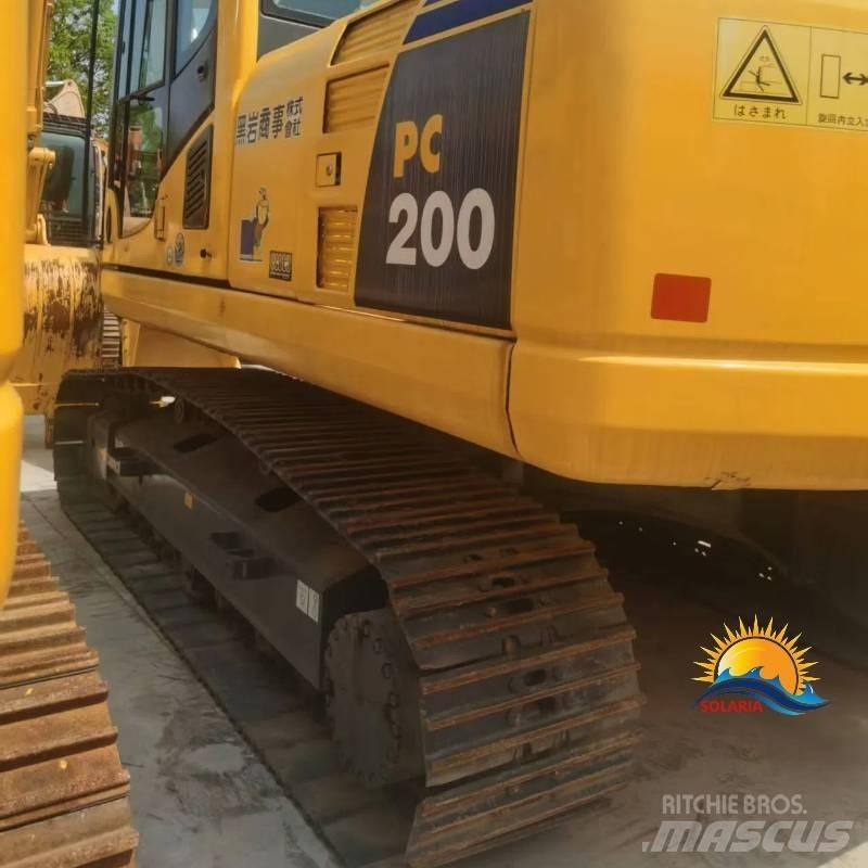 Komatsu PC 200 Excavatoare pe șenile
