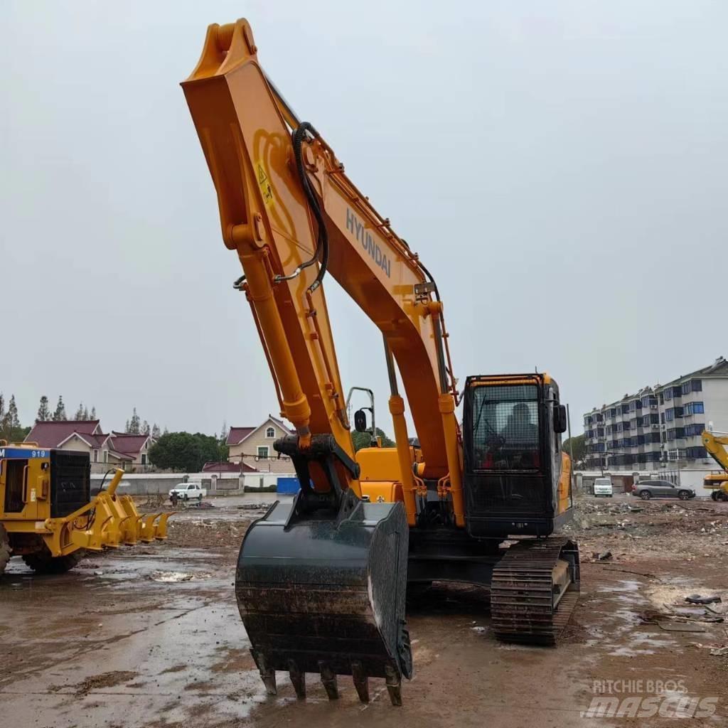 Hyundai R220LC-9 Excavatoare pe șenile
