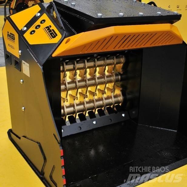 MB Crusher MB-HDS314 Masina speciala pentru imprastiat gunoiul