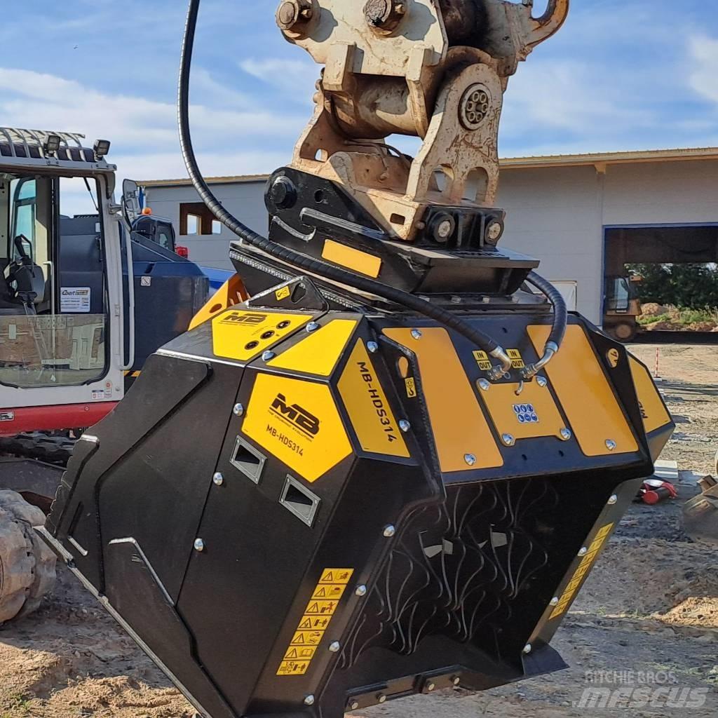 MB Crusher MB-HDS314 Masina speciala pentru imprastiat gunoiul