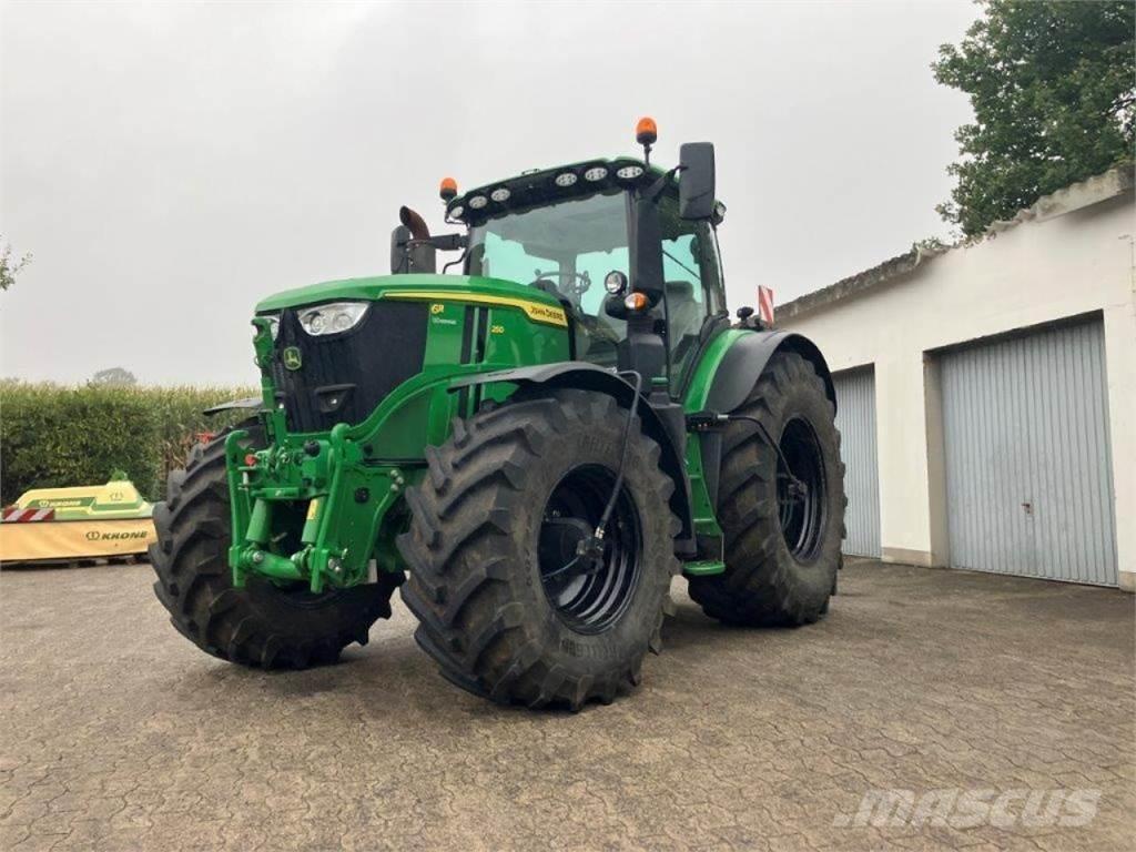 John Deere 6R 250 Tractoare