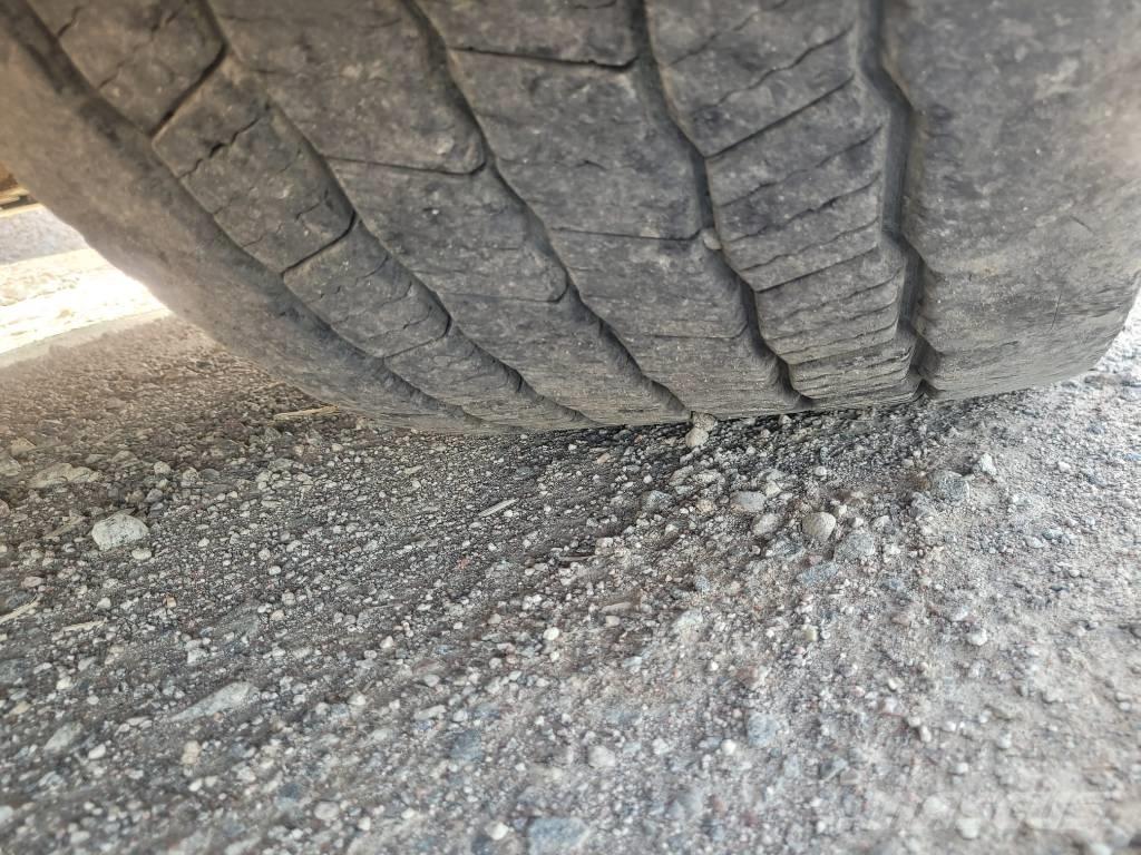 Scania R520 Camion cu carlig de ridicare
