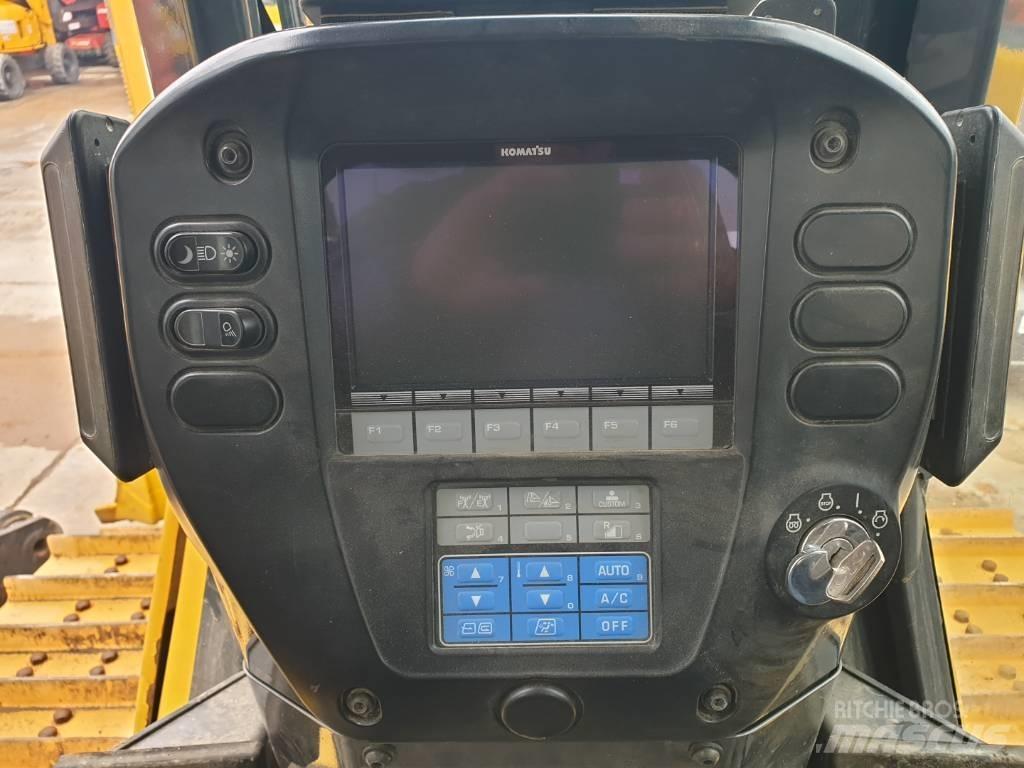 Komatsu D 65 WX-17 Buldozere pe senile