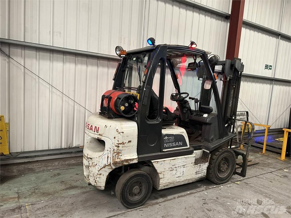 Nissan U1D2A25 Stivuitor GPL
