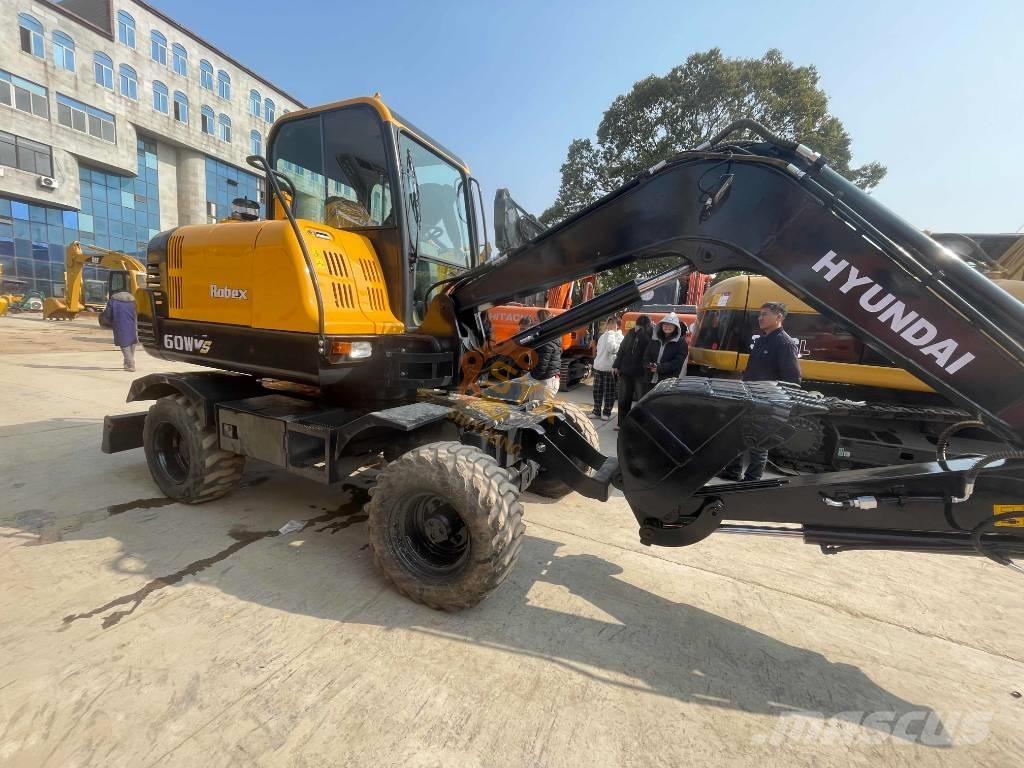 Hyundai 60w Excavatoare cu roti