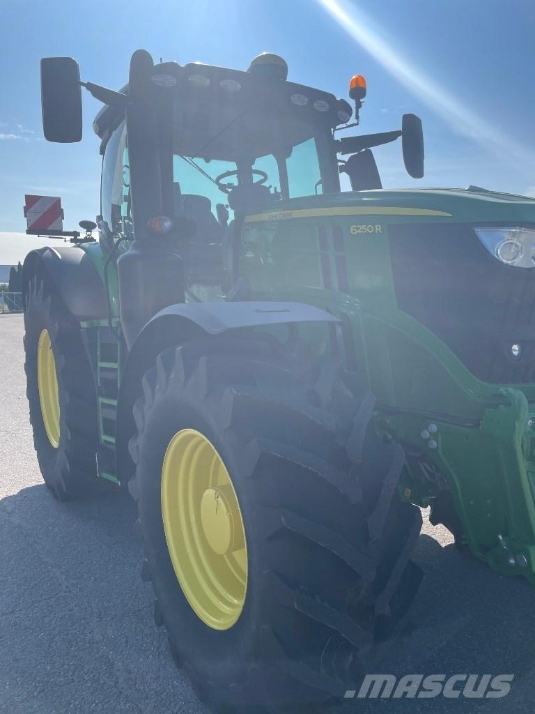 John Deere 6250 R Tractoare