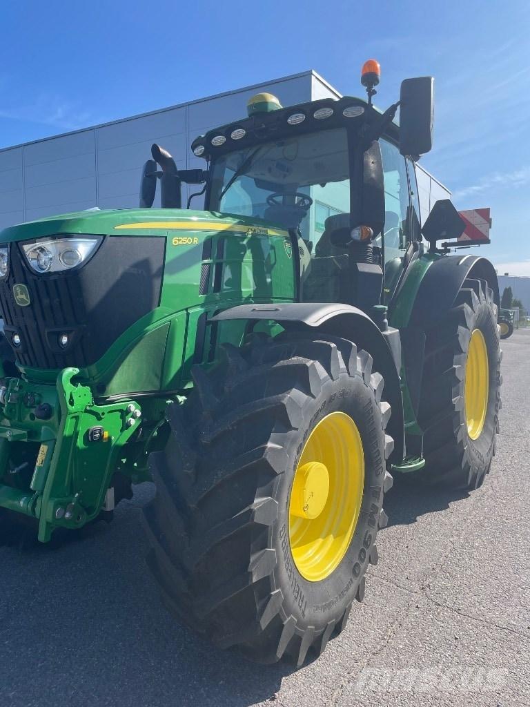 John Deere 6250 R Tractoare