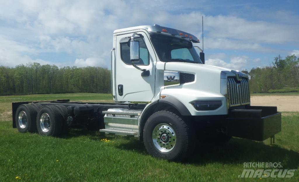 Western Star 47 X Camion cabina sasiu