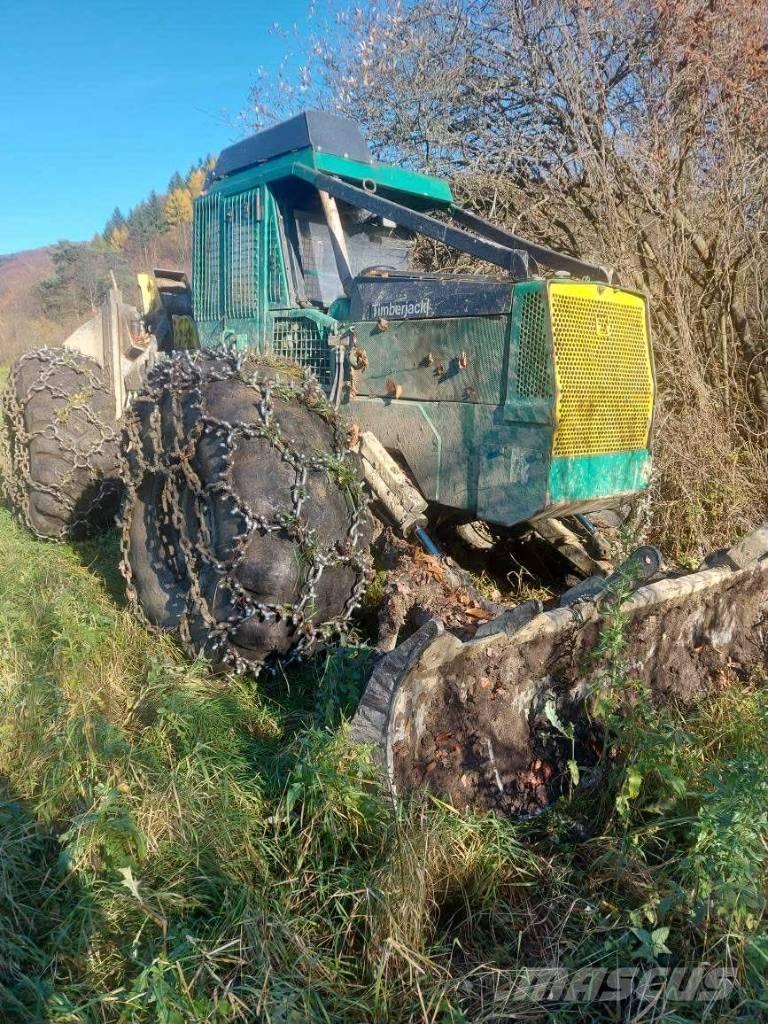 Timberjack 240C Utilaje de manevrarea a bustenilor