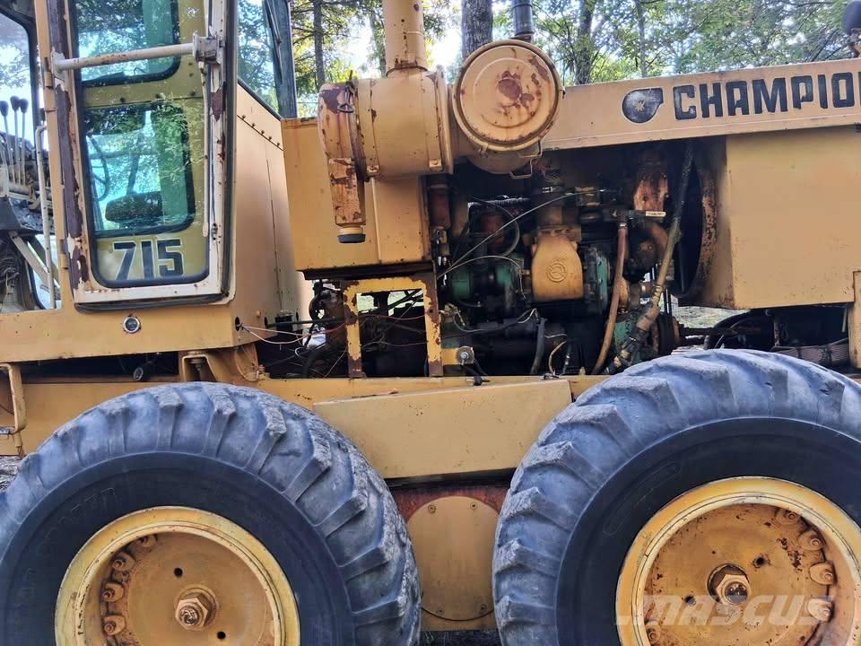 Champion 715 Gredere