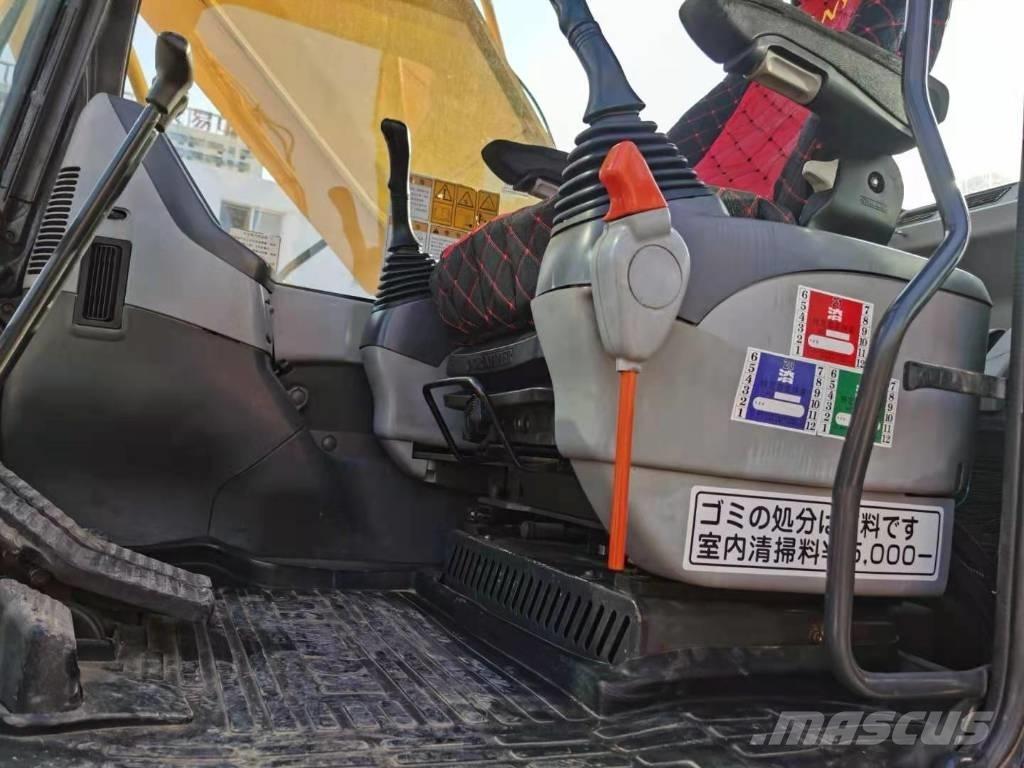 Komatsu PC 200-7 Excavatoare pe șenile
