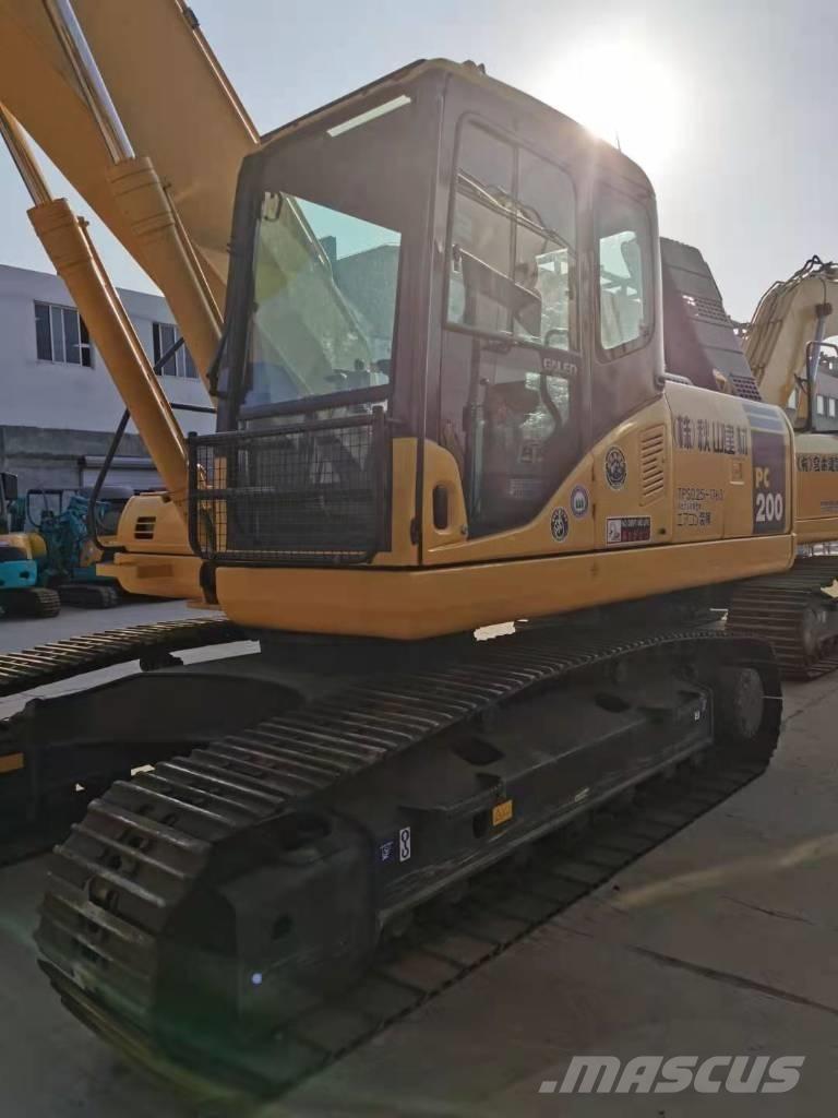 Komatsu PC 200-7 Excavatoare pe șenile
