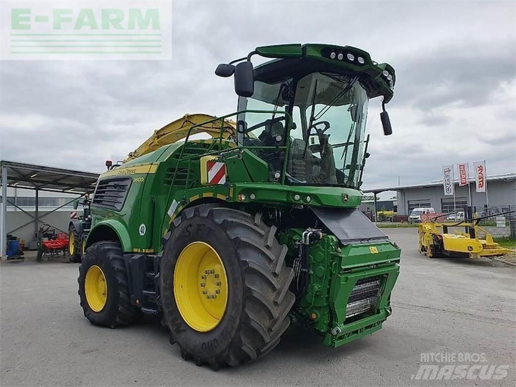 John Deere 9800 Forajere cu autopropulsare