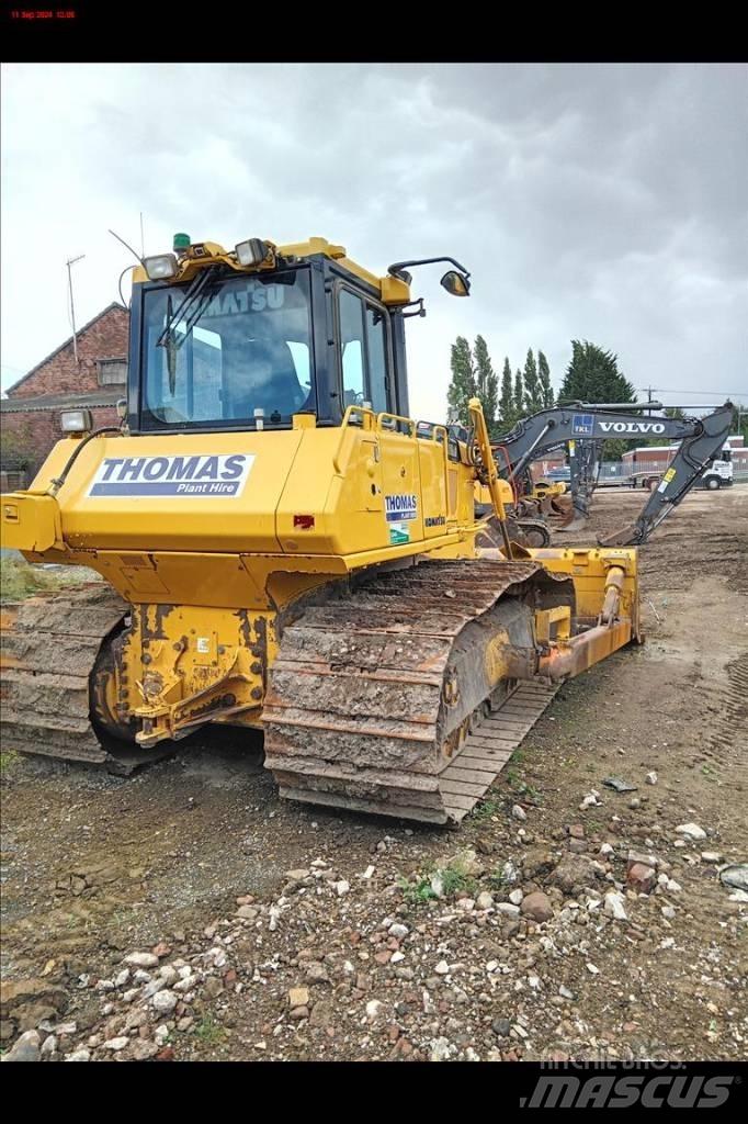 Komatsu D 65 PX-18 Buldozere pe senile