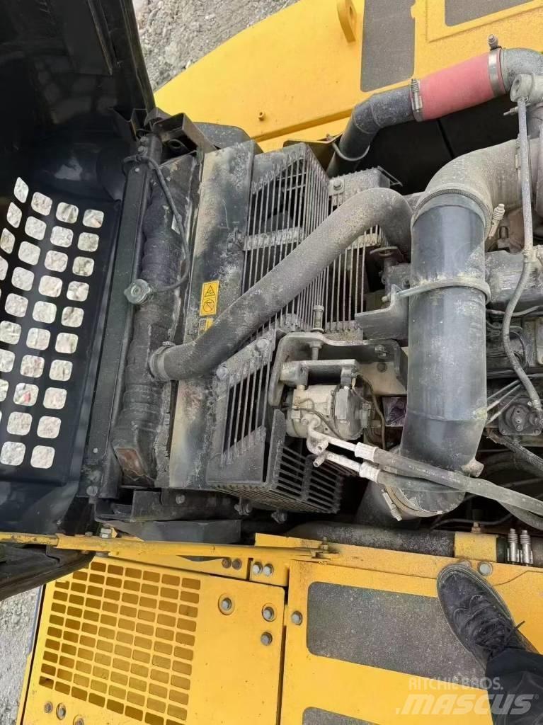 Komatsu PC 350 Excavatoare pe șenile
