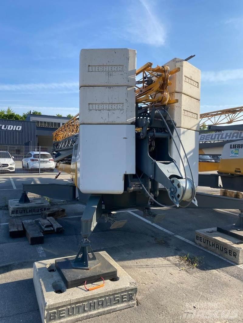 Liebherr L1-24 Macarale turn