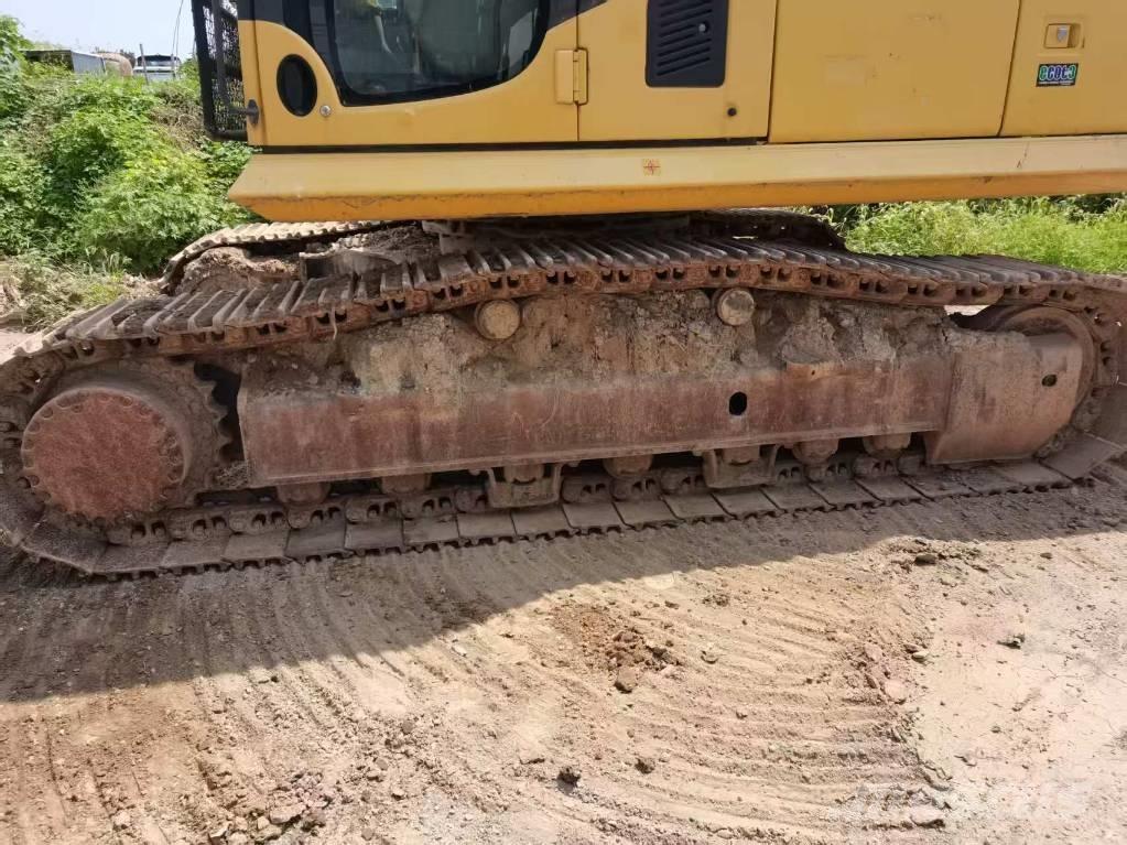 Komatsu PC 360 Excavatoare pe șenile
