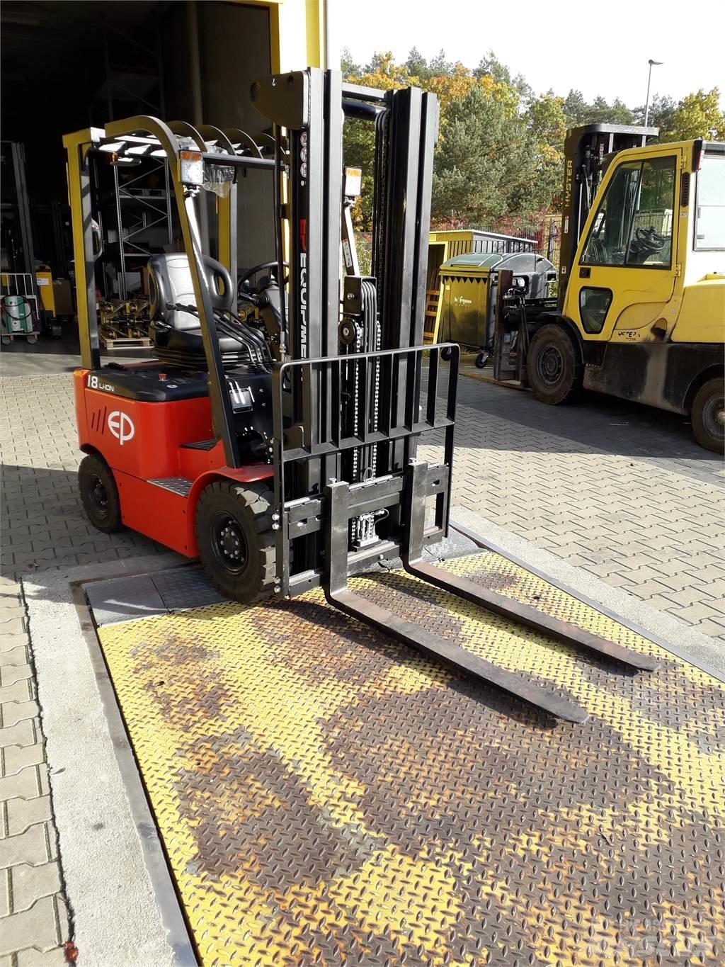 EP EFL181 Stivuitor electric