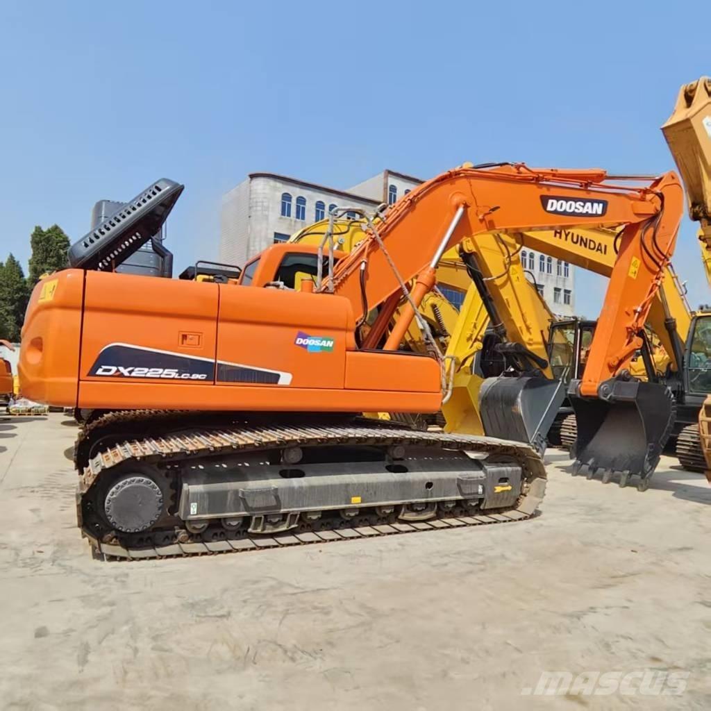Doosan DX 225 LC Excavatoare pe șenile
