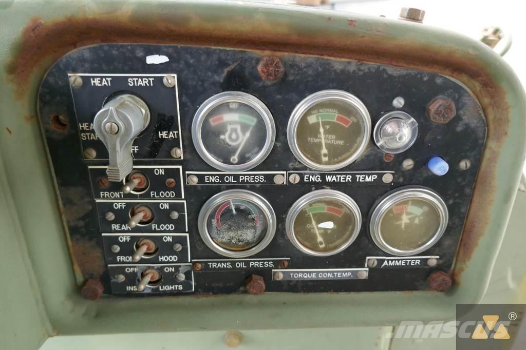 CAT D7F Ex-army Buldozere pe senile