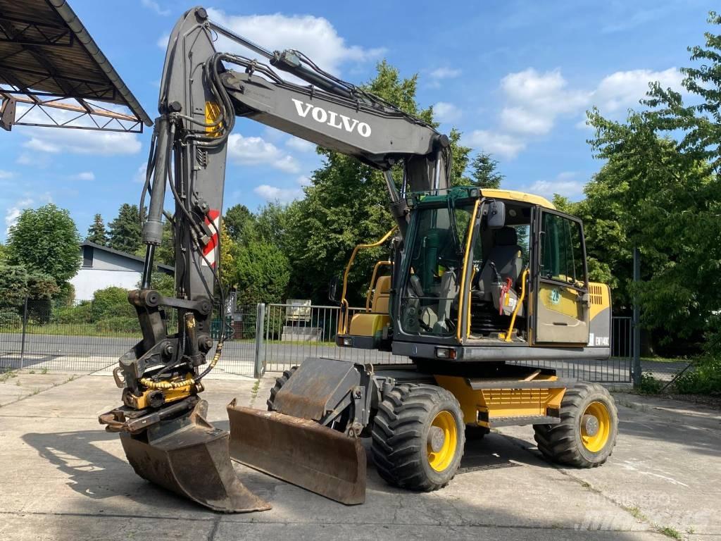 Volvo EW 140 C Excavatoare cu roti