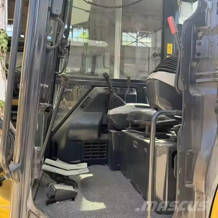 Komatsu PC55MR Mini excavatoare < 7t