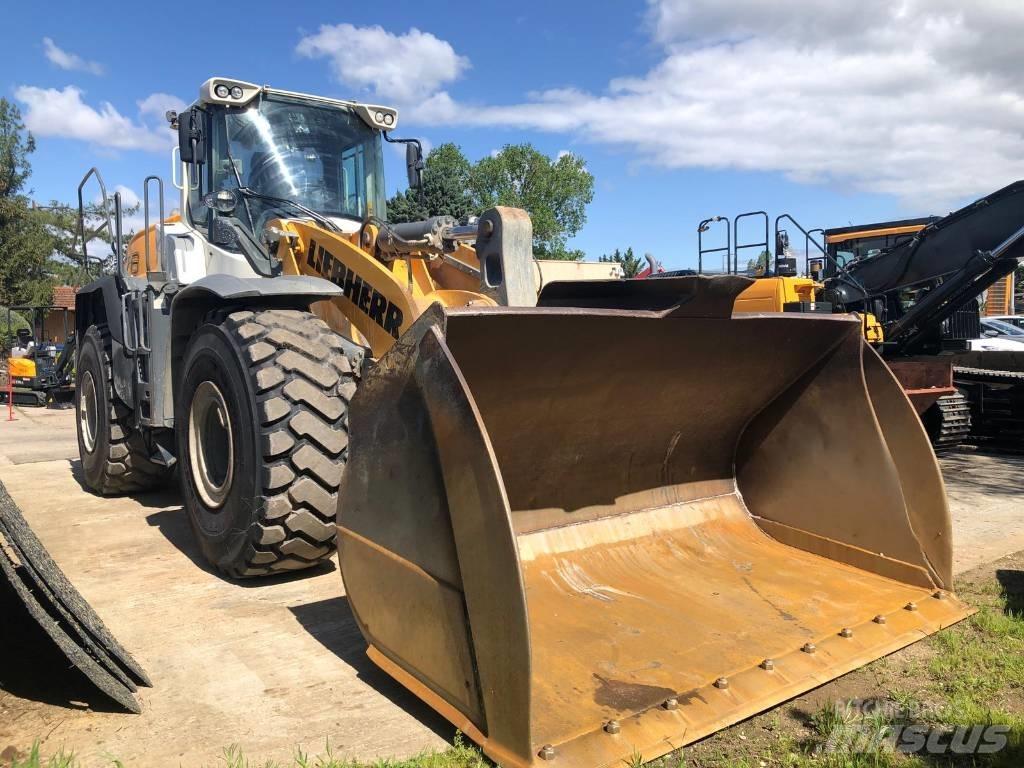 Liebherr L 576 Incarcator pe pneuri