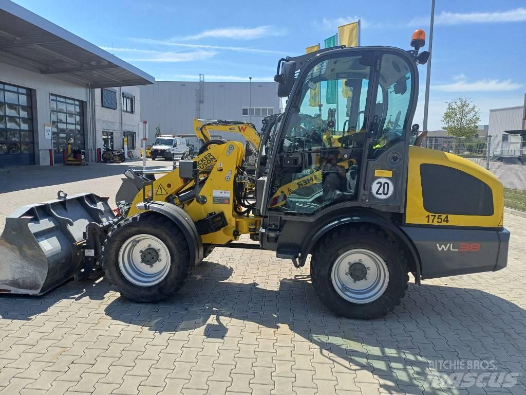 Wacker Neuson WL38 Incarcator pe pneuri