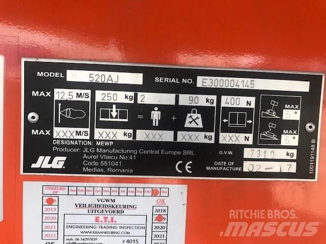 JLG 520 AJ Nacele cu brat articulat