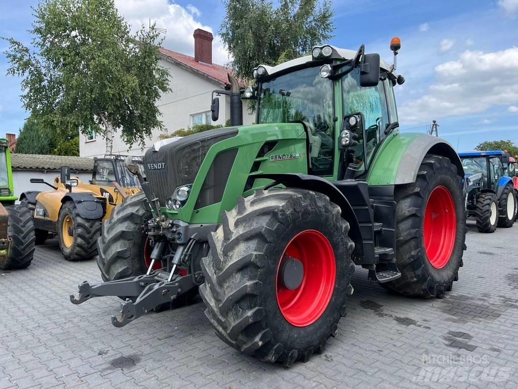 Fendt 824 VARIO Tractoare