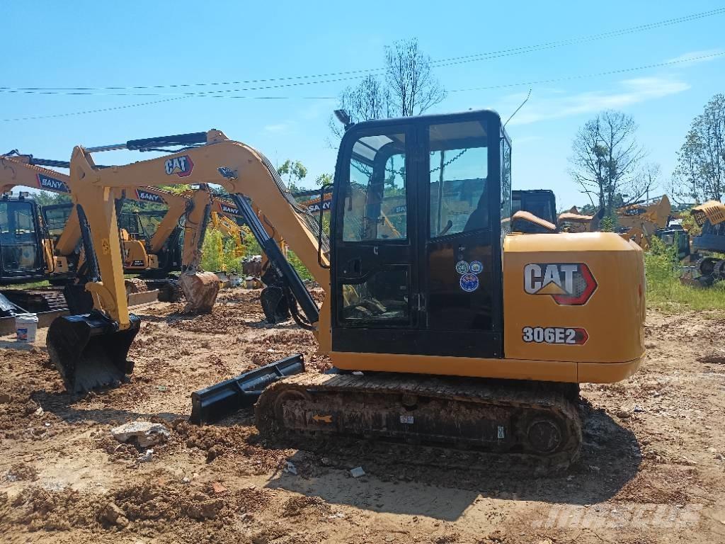 CAT 306 Excavatoare pe șenile
