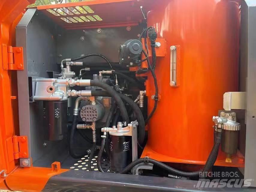 Hitachi ZX120 Excavatoare pe șenile
